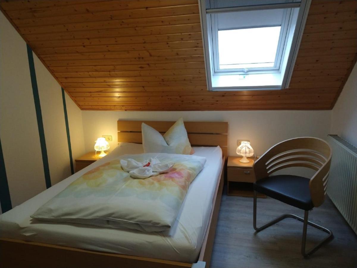 Pension "Der Sulzbachhof" Lehrberg Esterno foto